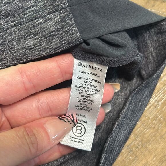 Athleta Excursion Hybrid skort size small - Picture 7 of 10